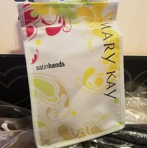 Mary Kay Peach Satin Hand Set